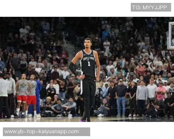 文班亚马创造NBA历史单场豪华数据成就引发热议 文班亚马创造NBA历史单场豪华数据成就引发热议