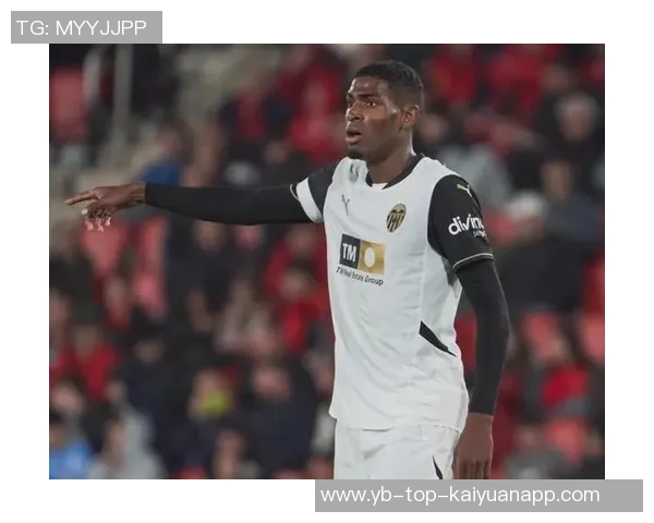 电讯报：科洛穆阿尼佩戴定制面具训练能否出战阿森纳仍未确定