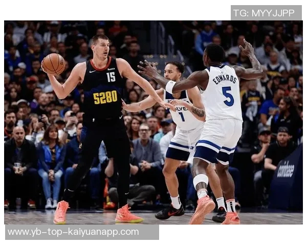 约基奇首节全力以赴对决戈贝尔5投全中砍下13分5篮板3助攻