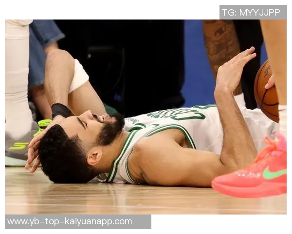 阿里纳斯称布朗与塔图姆同为球队头号选择非罗宾角色 阿里纳斯称布朗与塔图姆同为球队头号选择非罗宾角色